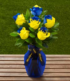 University of Michigan� Wolverines� Rose Bouquet - 6 Stems w/Vase