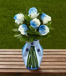 University of North Carolina� Tar Heels� Rose Bouquet - 6 Stems w/Vase